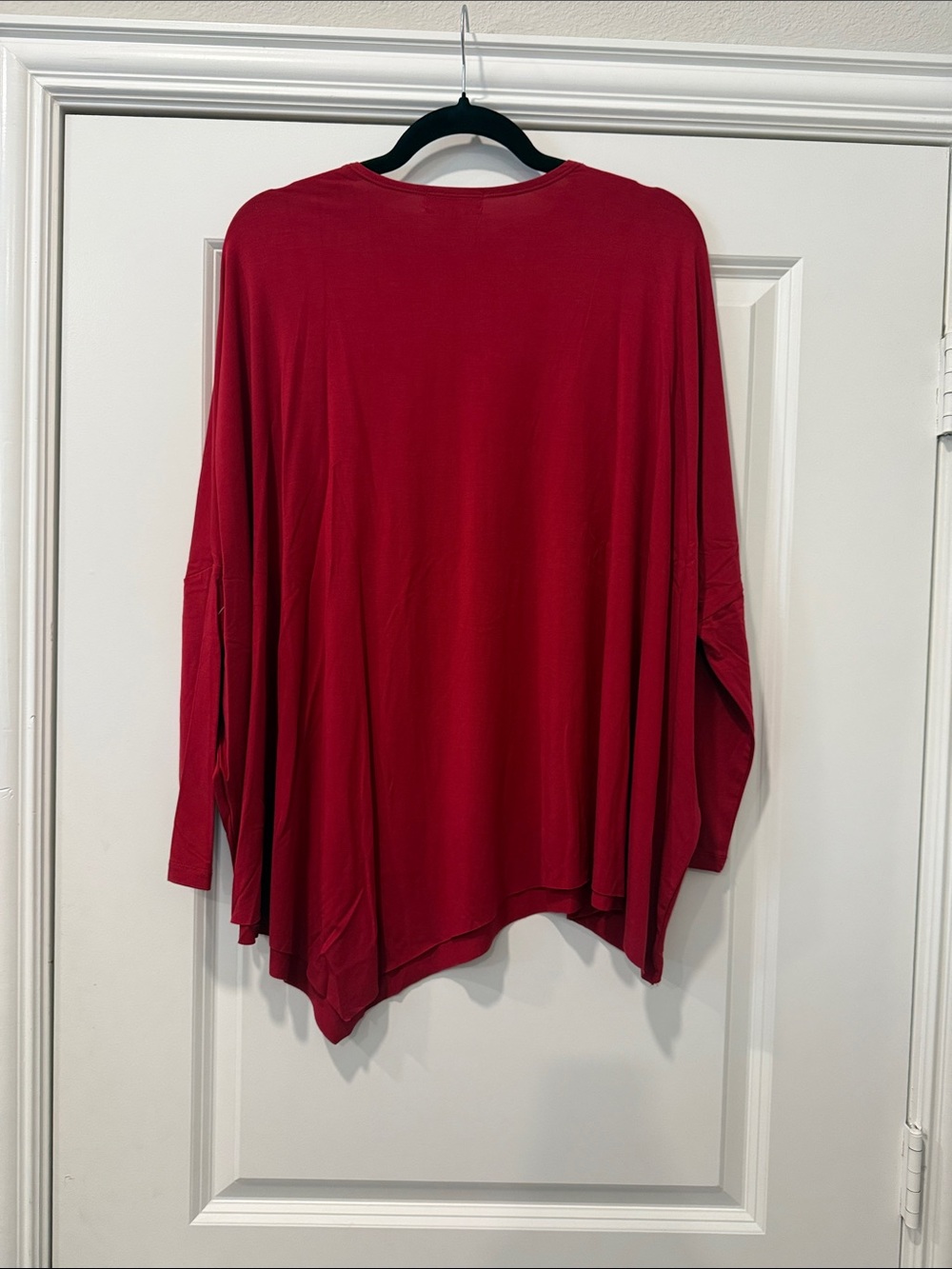 Aleeza Paris Burgundy Long Sleeve Asymmetric Blouse Size XL NWT - Picture 2 of 7